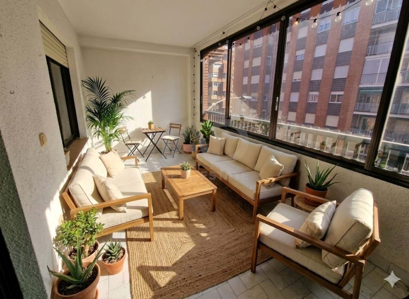 Terrassa de Pis en venda en León Capital  amb Calefacció i Terrassa