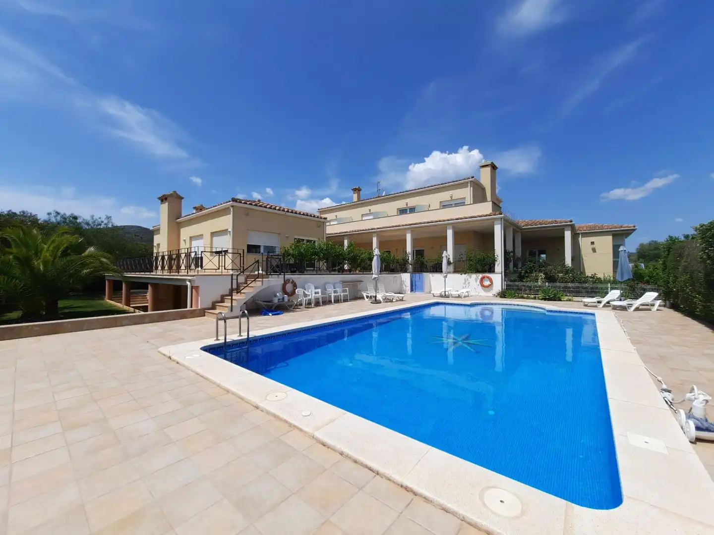 Villa avec terrasse à vendre à Las Atalayas - Urmi - Cerro de Mar