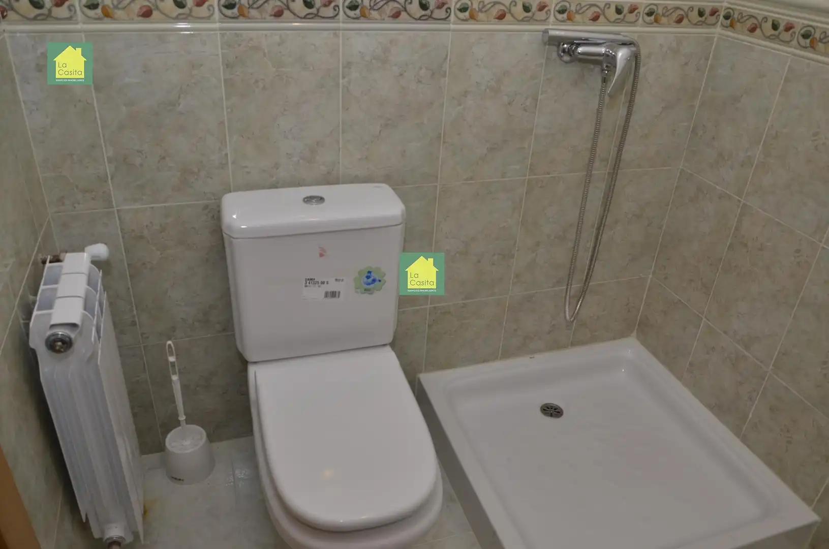 Bany de Casa adosada en venda en Chinchilla de Monte-Aragón amb Calefacció i Traster