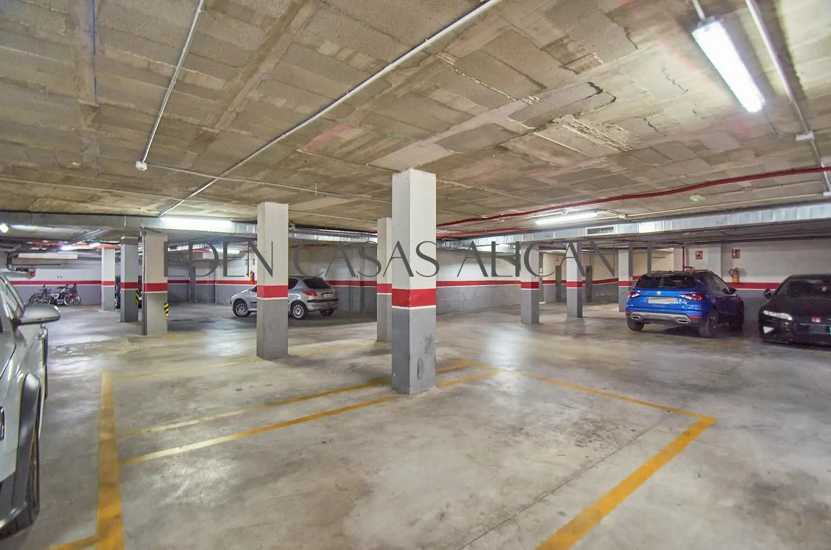 Parking de Piso en venta en El Campello con Aire acondicionado, Calefacción y Trastero