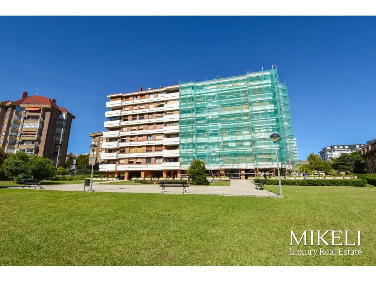 Exterior view of Flat for rent in Valdenoja