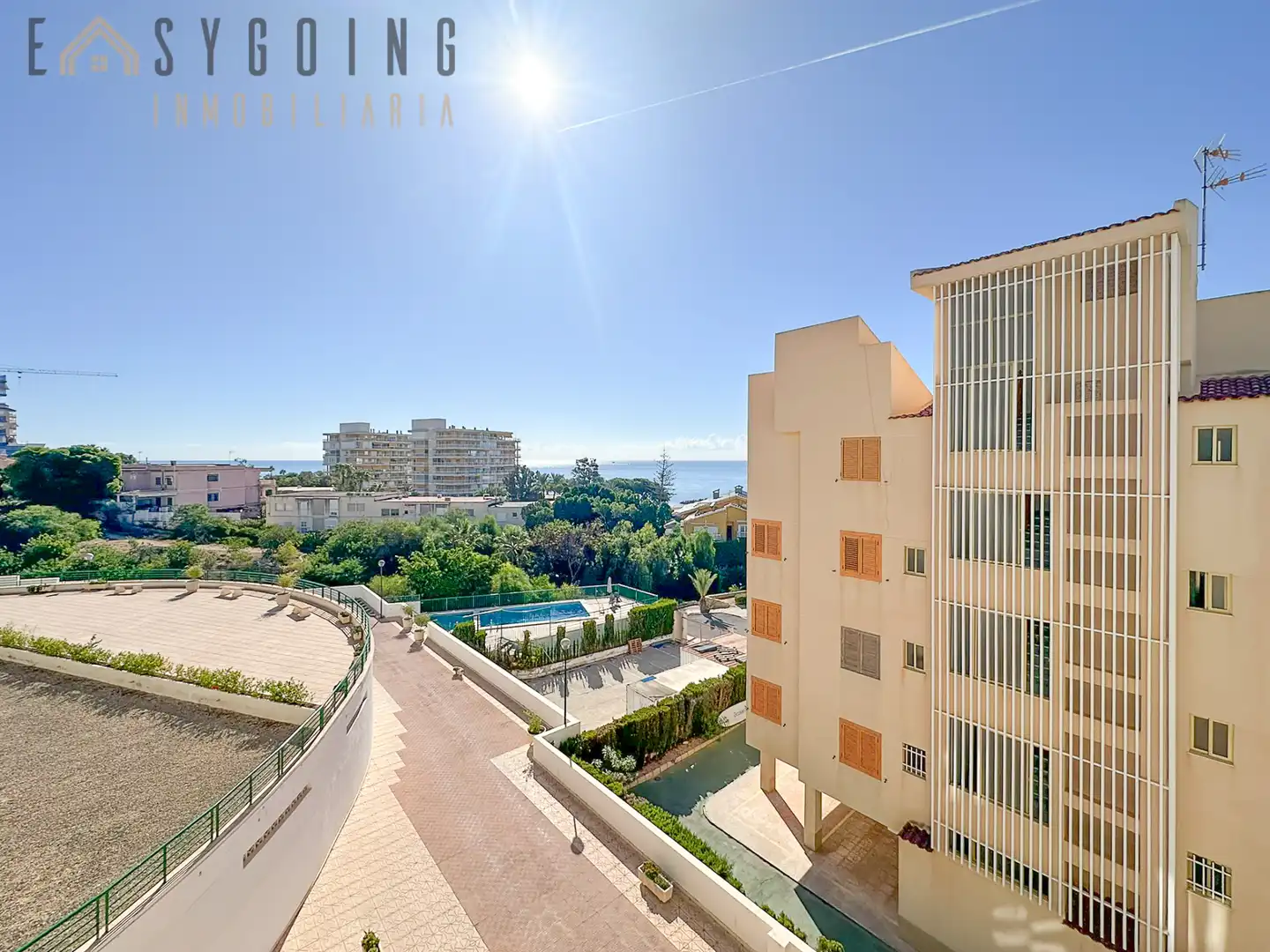 Apartament amb piscina en venda a Santa Pola ciudad, imagen 2