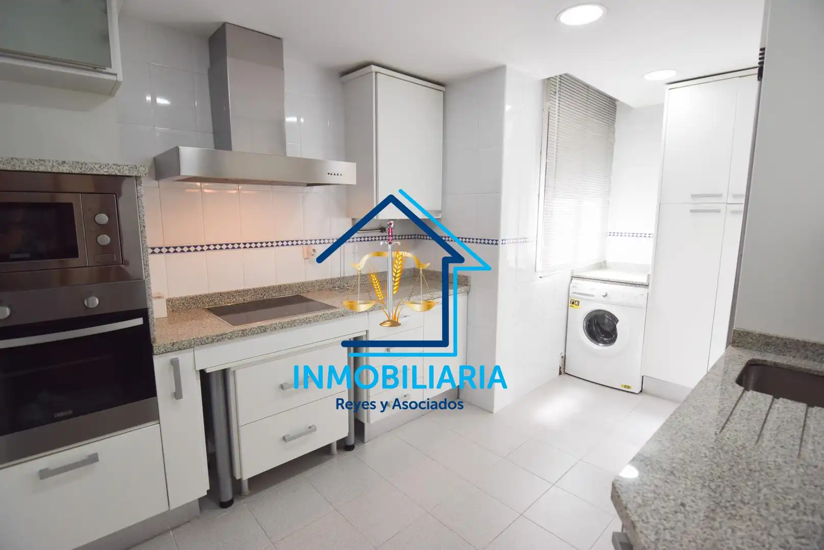 Kitchen of Flat for rent in Córdoba  with Air Conditioner, Furnished and Balcony