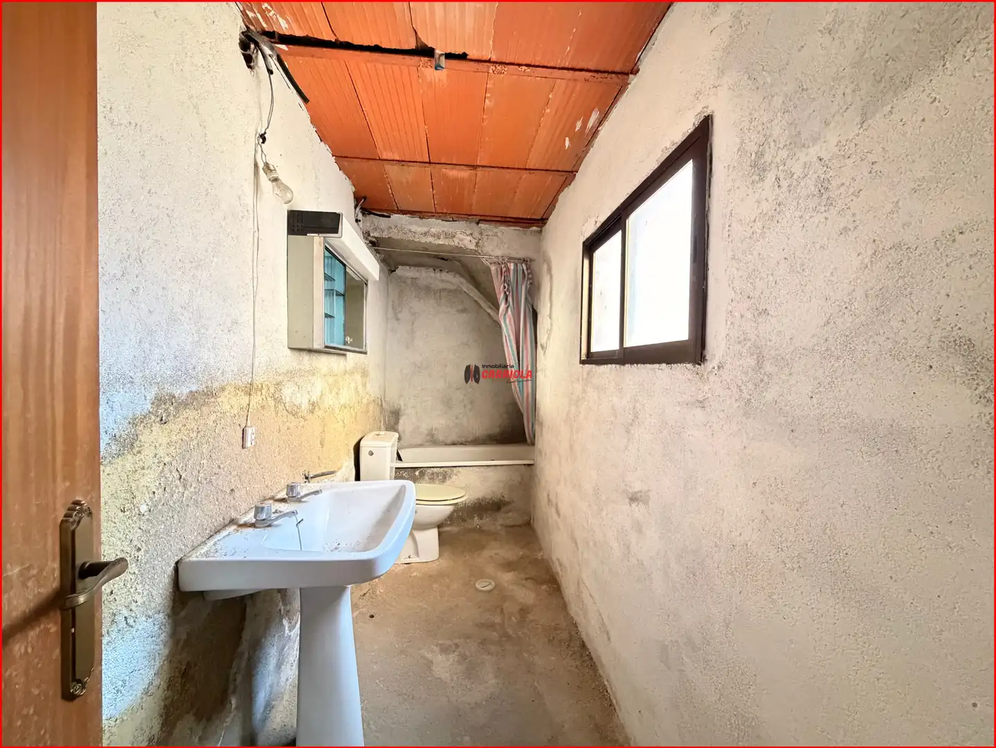 Casa adosada en venta en La Torre de Esteban Hambrán