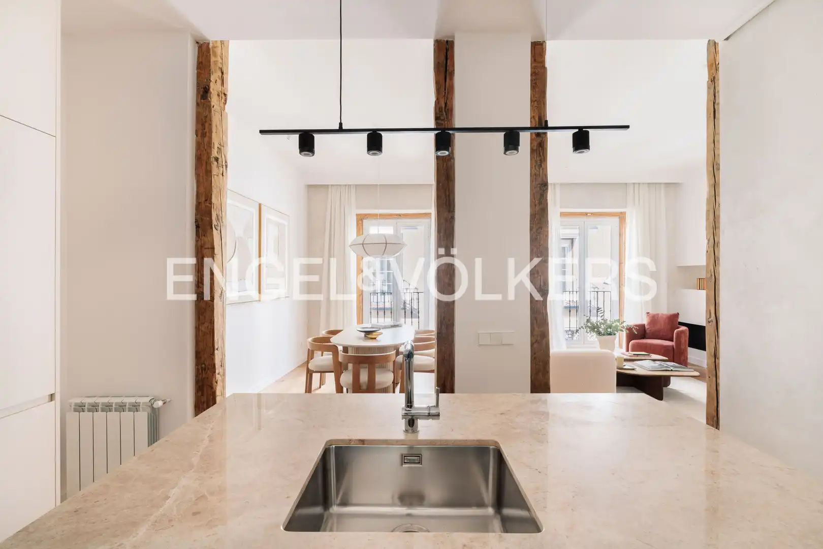 Piso en venta en Calle de la Madera, Universidad - Malasaña