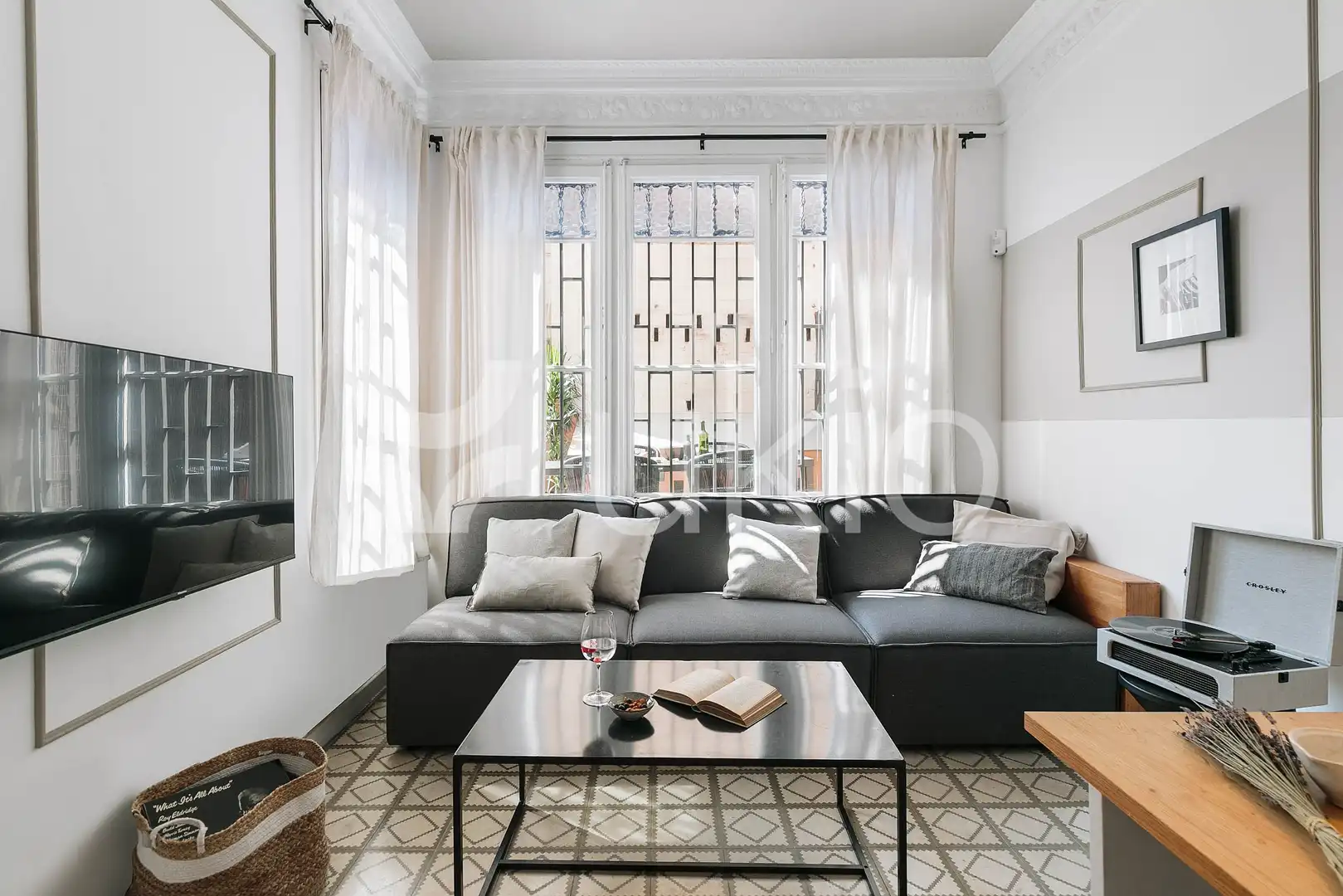 Apartamento con ascensor en alquiler en Carrer de Viladomat, imagen 4