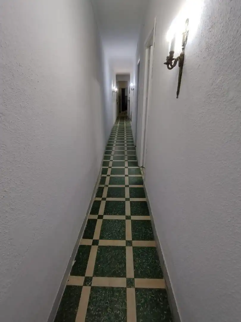 Flat for share in Badajoz  with Air Conditioner