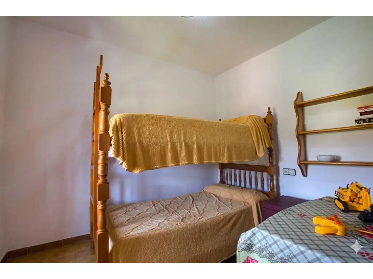 Habitación de Casa adosada en venta en Canillas de Aceituno con Terraza