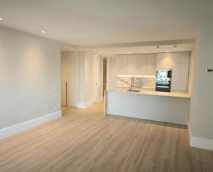 Kitchen of Flat for sale in  Madrid Capital  with Air Conditioner, Heating and Parquet flooring