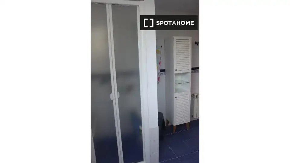Bathroom of Flat for rent in Riba-roja de Túria  with Air Conditioner, Heating and Furnished