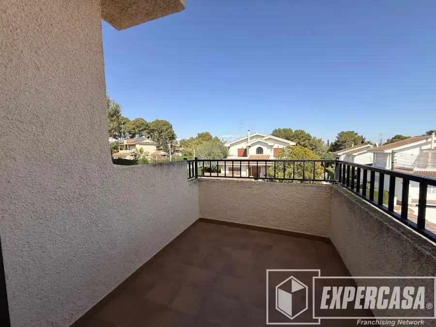 Terrassa de Casa o xalet en venda en Riba-roja de Túria amb Aire condicionat, Calefacció i Terrassa