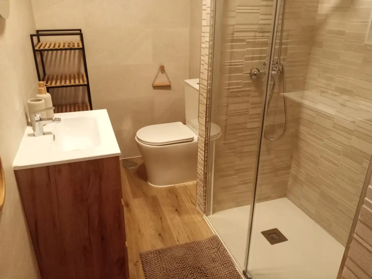 Baño de Apartamento de alquiler en Málaga con Aire acondicionado y Amueblado