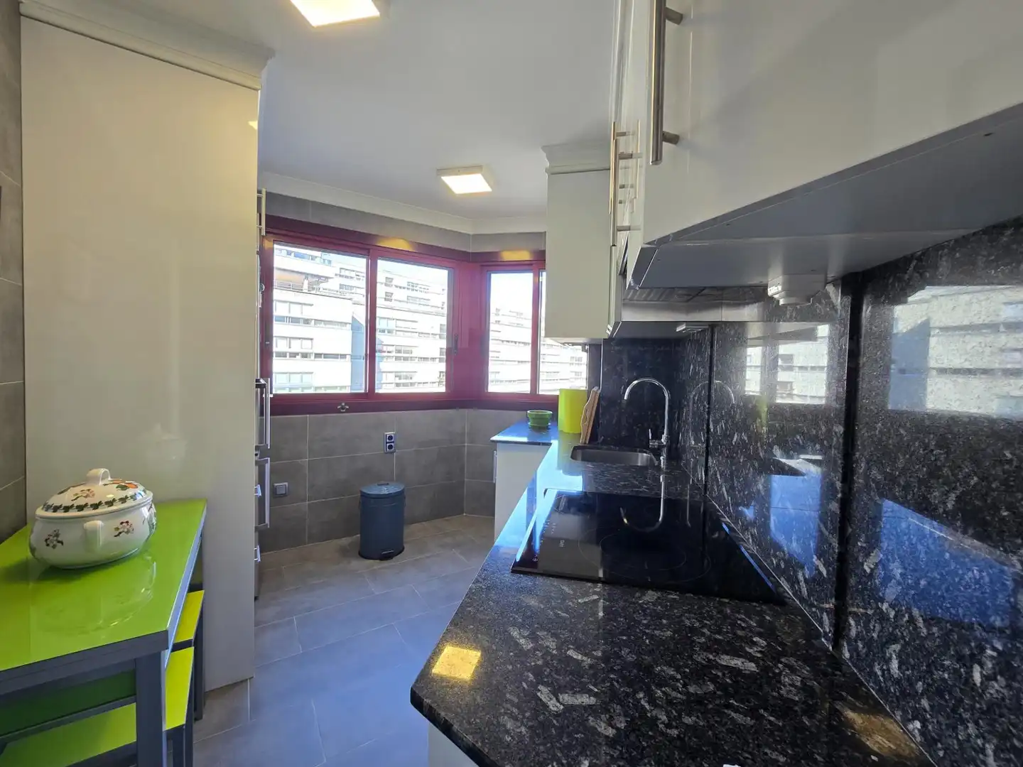 Flat with lift for sale in Calle LUIS QUINTAS GOYANES, imagen 5
