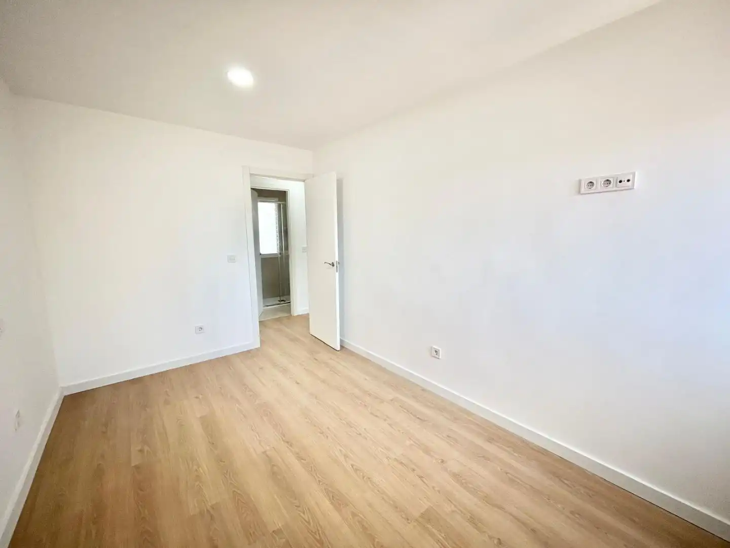 Schlafzimmer von Wohnung zur Miete in Covibar - Pablo Iglesias