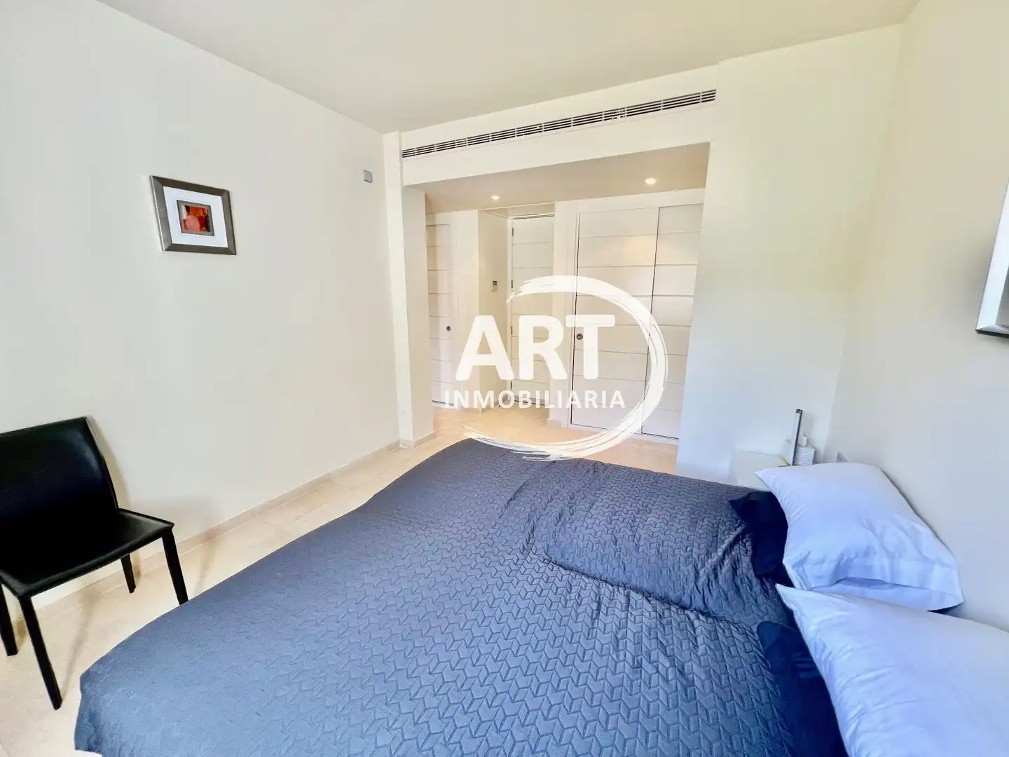 Dormitori de Apartament en venda en Benahavís amb Aire condicionat, Calefacció i Jardí privat