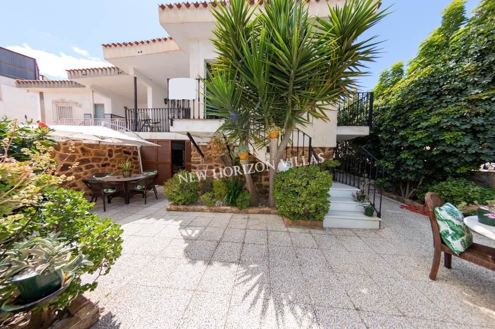 Jardí de Casa o xalet en venda en Pulpí amb Jardí privat, Terrassa i Moblat