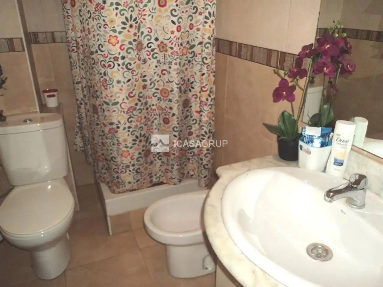 Baño de Piso en venta en Rubí con Calefacción y Balcón