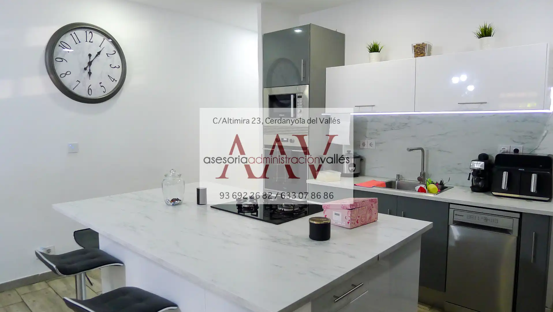 Cuina de Planta baixa en venda en Ripollet amb Aire condicionat, Terrassa i Moblat