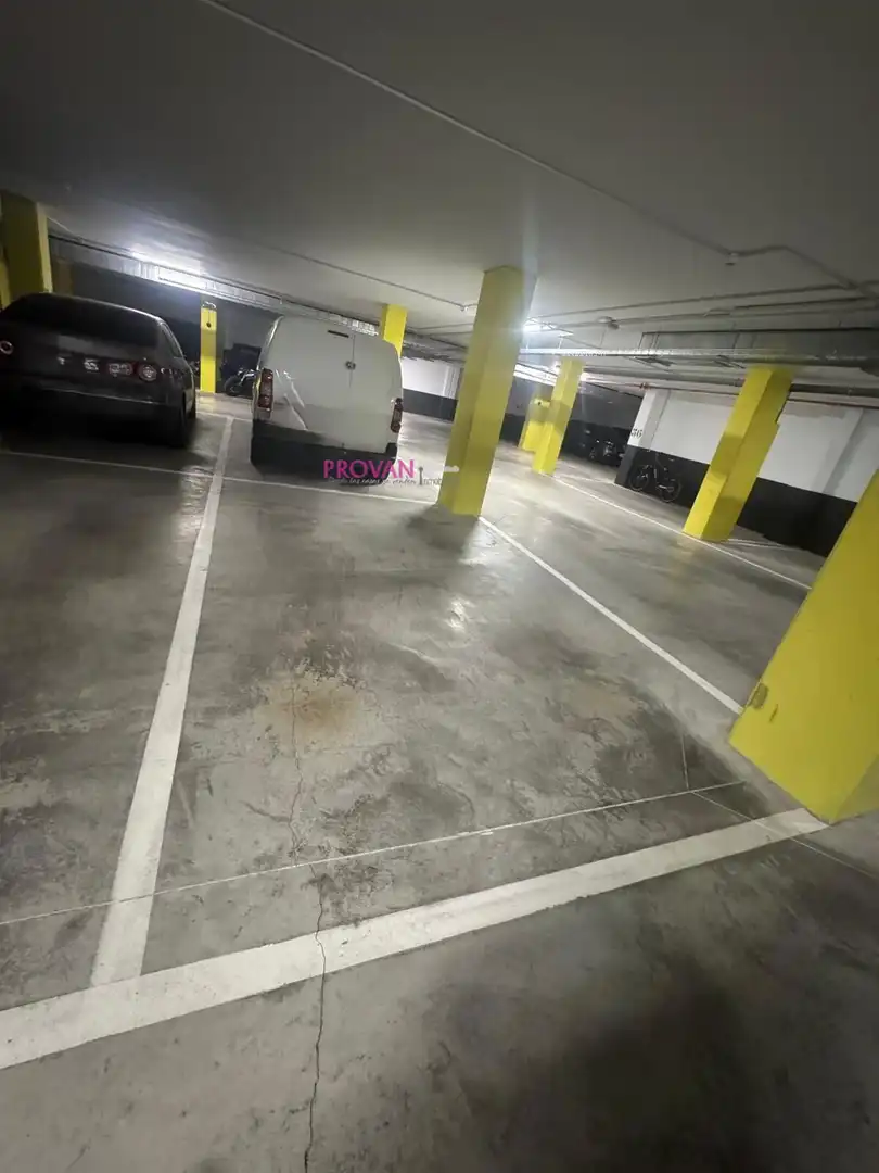 Garage for rent in Saucar - Zarzuela