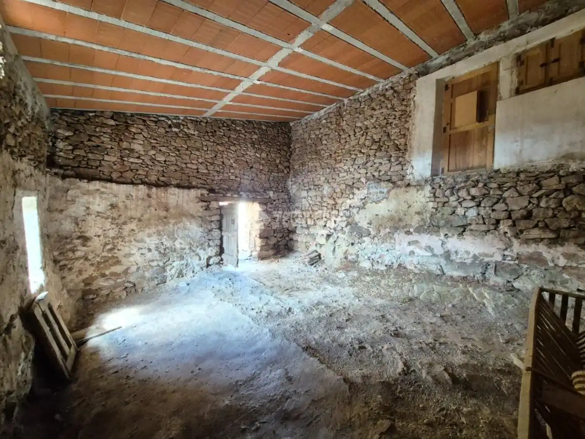 Finca rústica en venda en Anguita amb Jardí privat