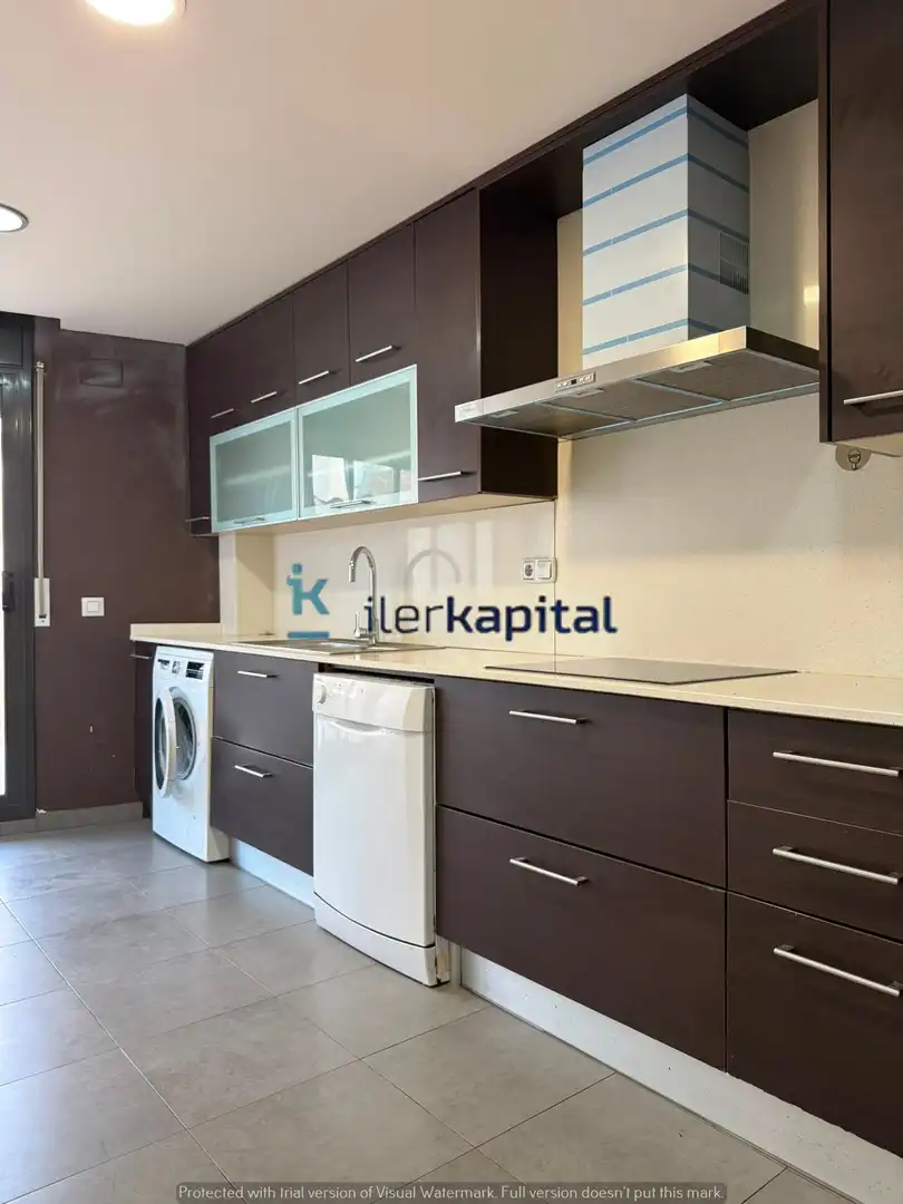 Kitchen of Flat for rent in Rosselló  with Heating
