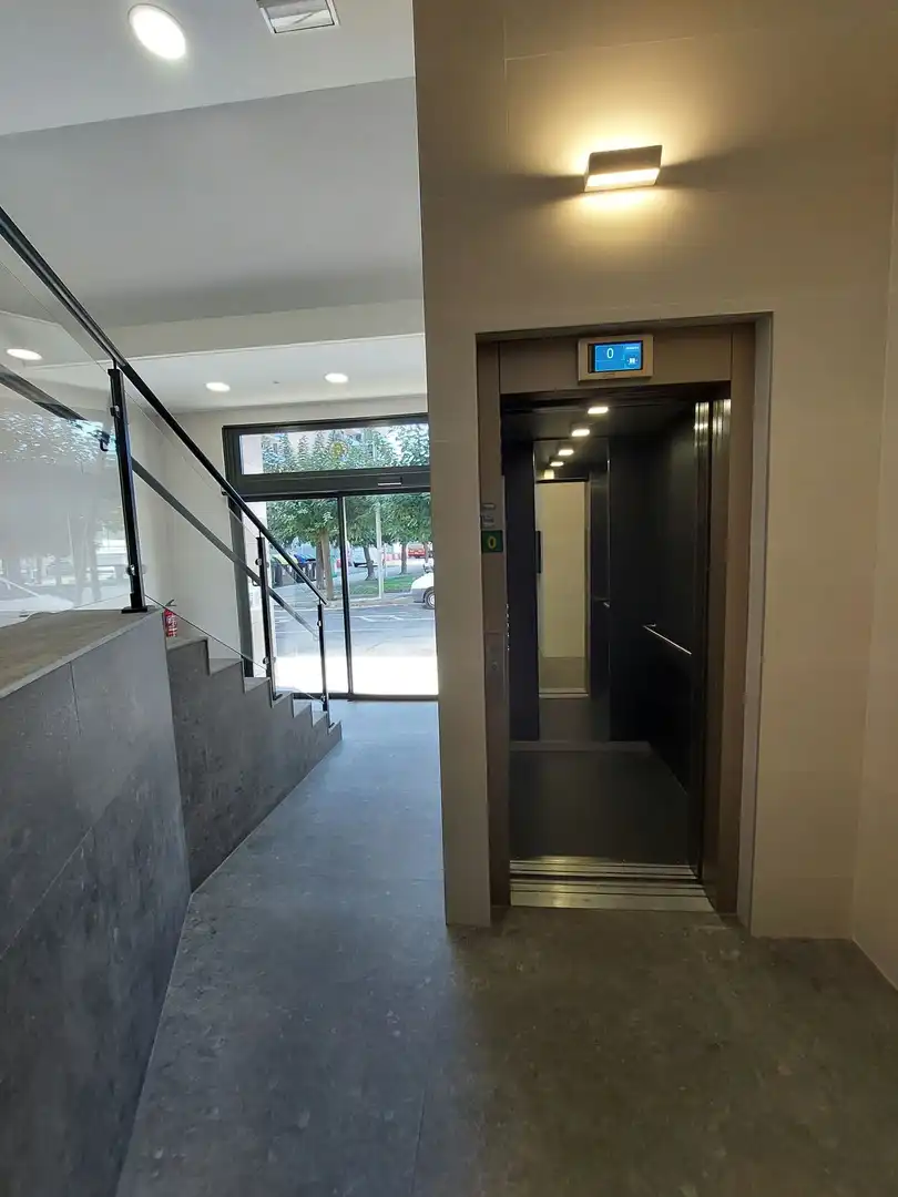 Piso con balcón en venta en Deusto, imagen 48