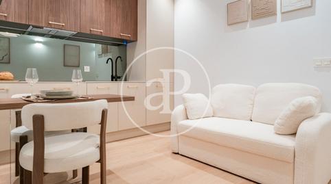 Photo 2 of Flat for rent in C. de Alburquerque, 11, Trafalgar, Madrid Capital