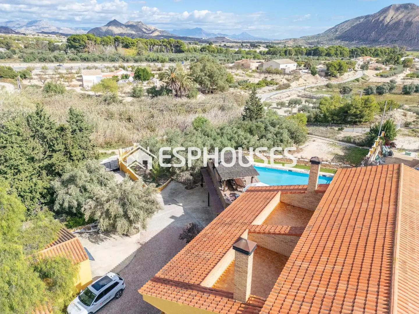 Vista exterior de Casa o xalet en venda en Alicante / Alacant amb Aire condicionat, Terrassa i Traster