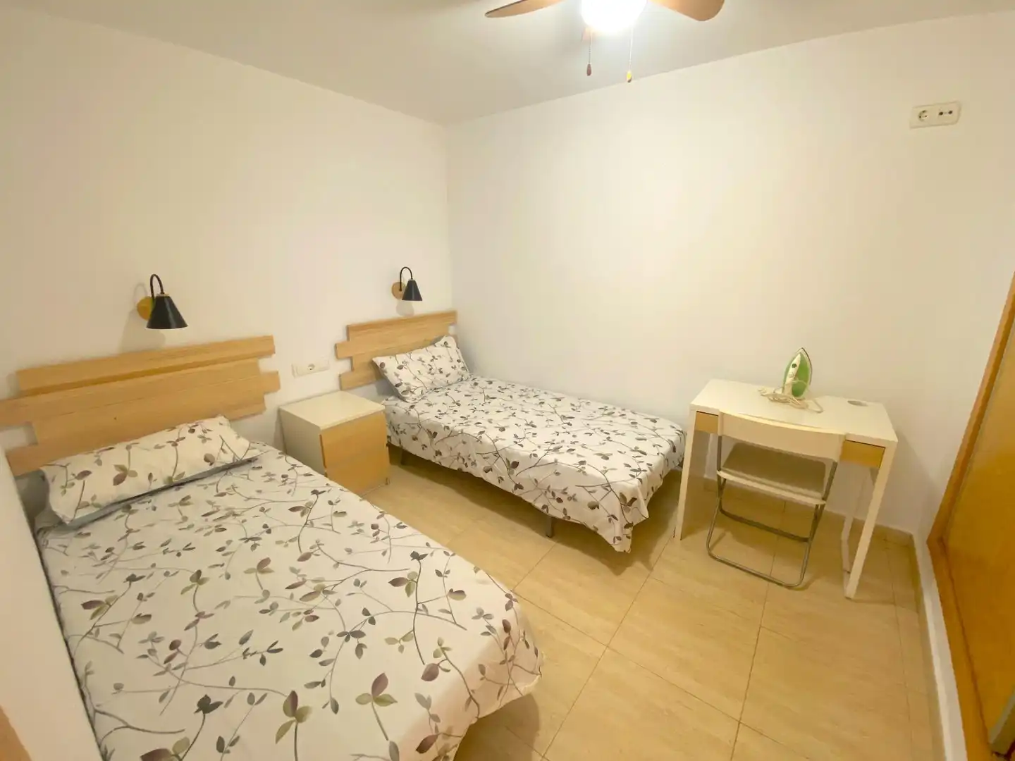 Habitación de Casa adosada en venta en Mazarrón con Piscina comunitaria