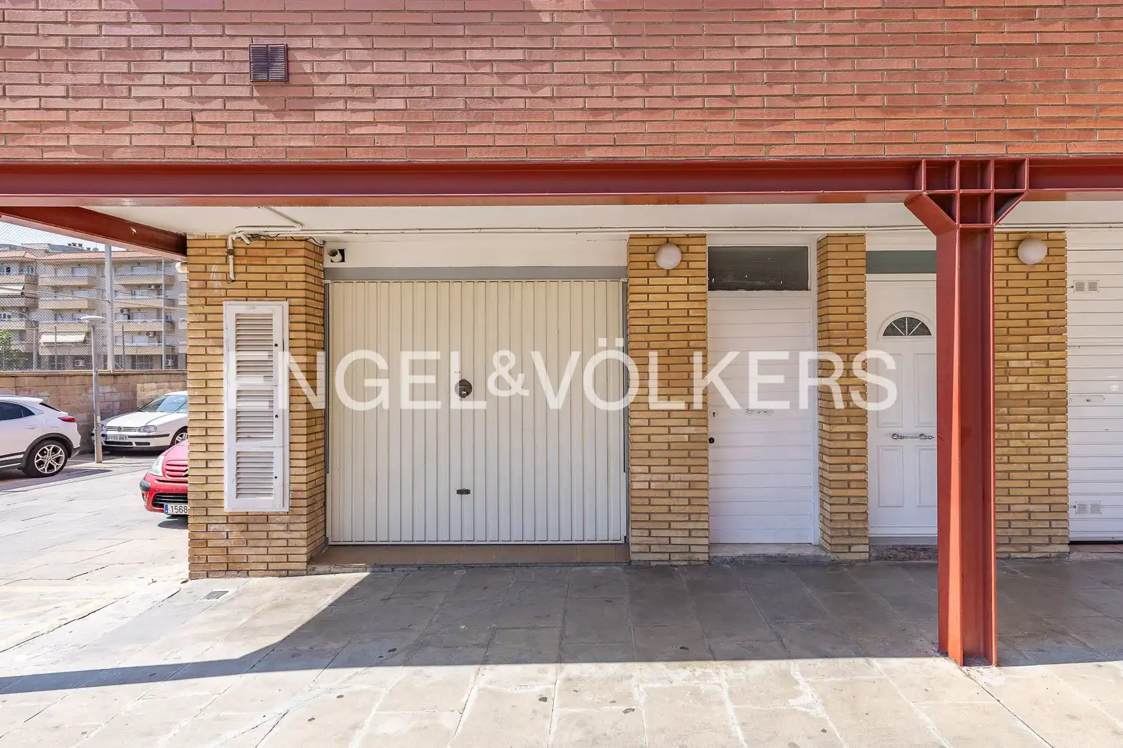 Vista exterior de Casa o xalet en venda en Sabadell amb Calefacció i Jardí privat