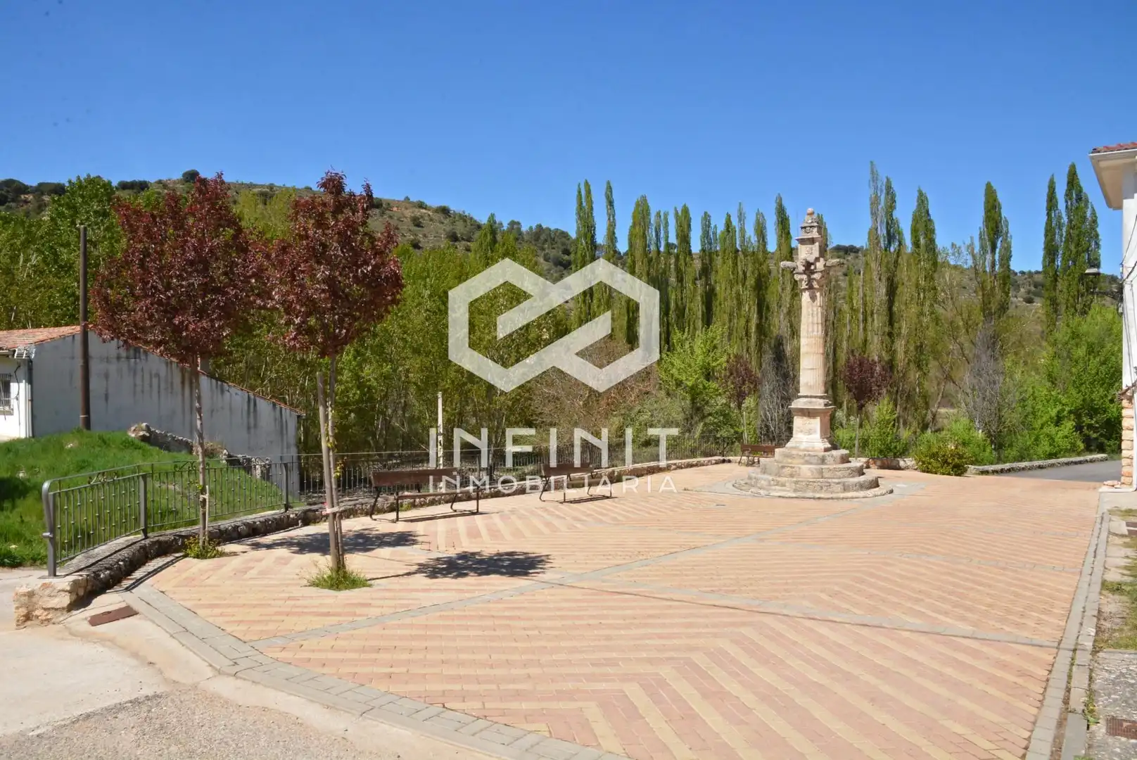 Casa o xalet en venda en Moratilla de los Meleros amb Traster i Balcó
