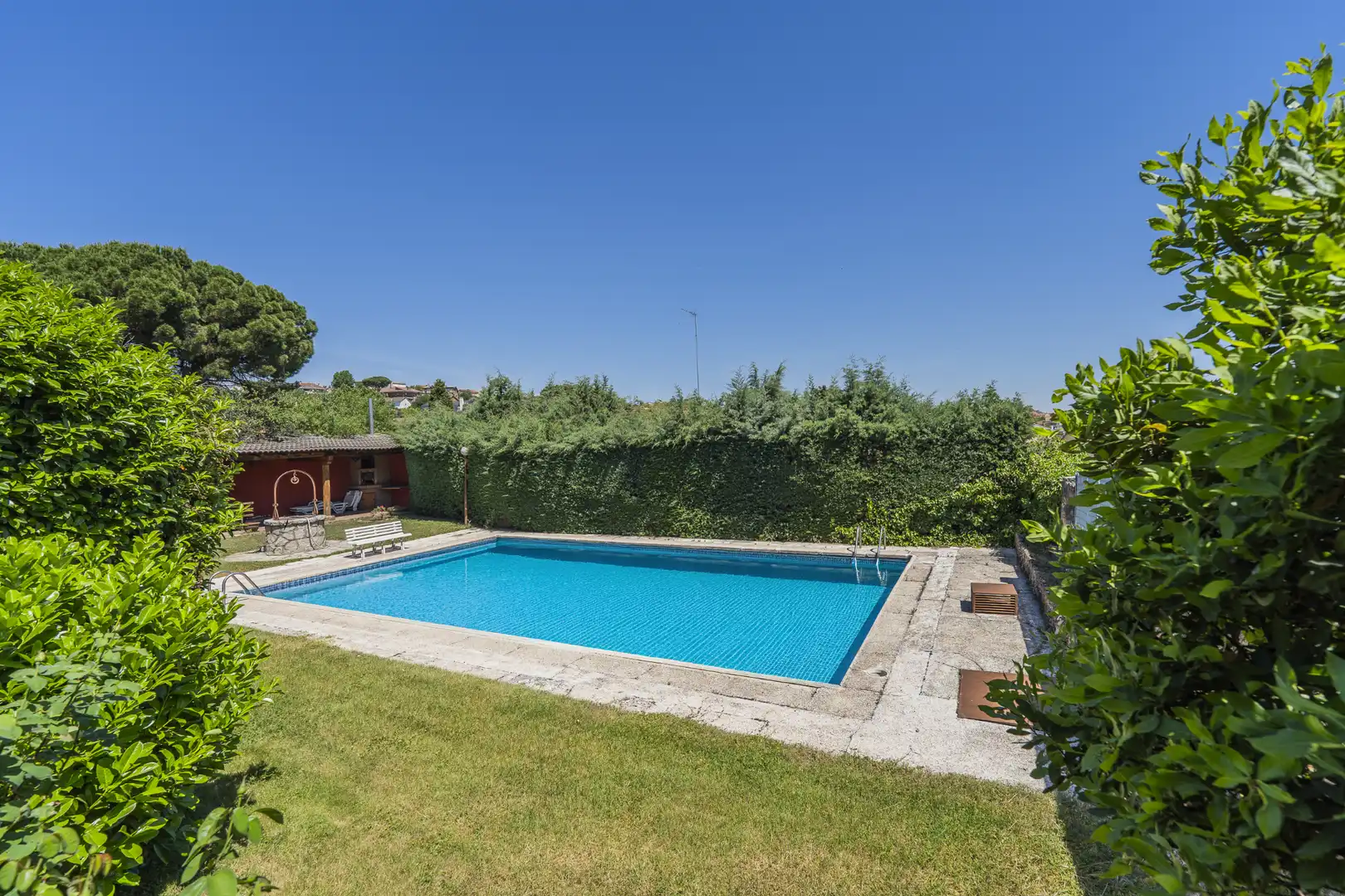 Swimming pool of Houses for sale in El Molar (Madrid)  with Air Conditioner, Heating and Private garden
