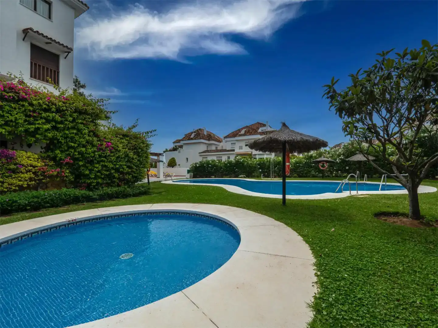 Jardí de Apartament en venda en Marbella amb Aire condicionat i Piscina