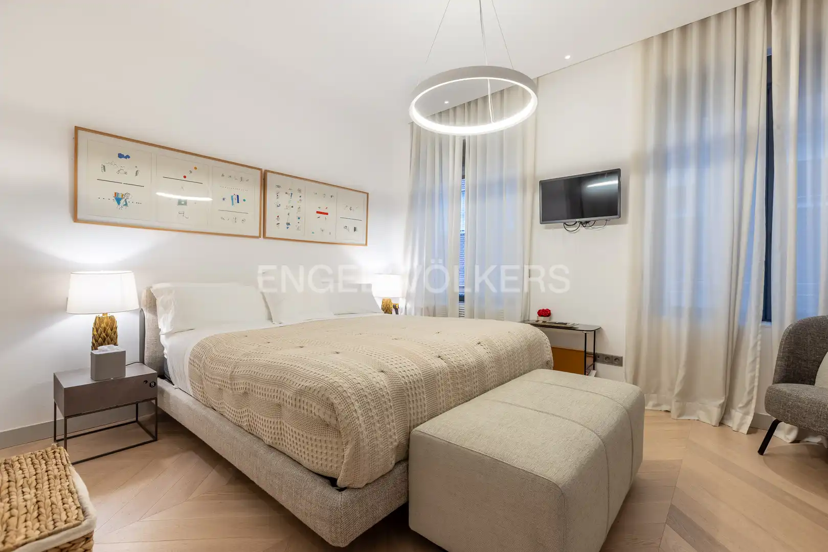 Bedroom of Flat for sale in Sevilla  with Air Conditioner, Heating and Terrace