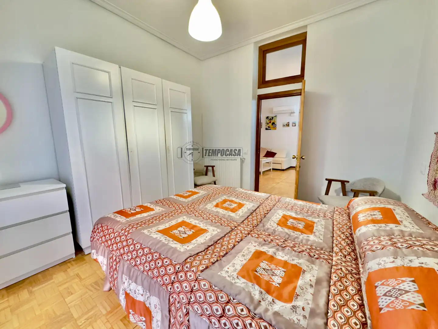 Bedroom of Flat for sale in Madrid  with Air Conditioner, Heating and Furnished