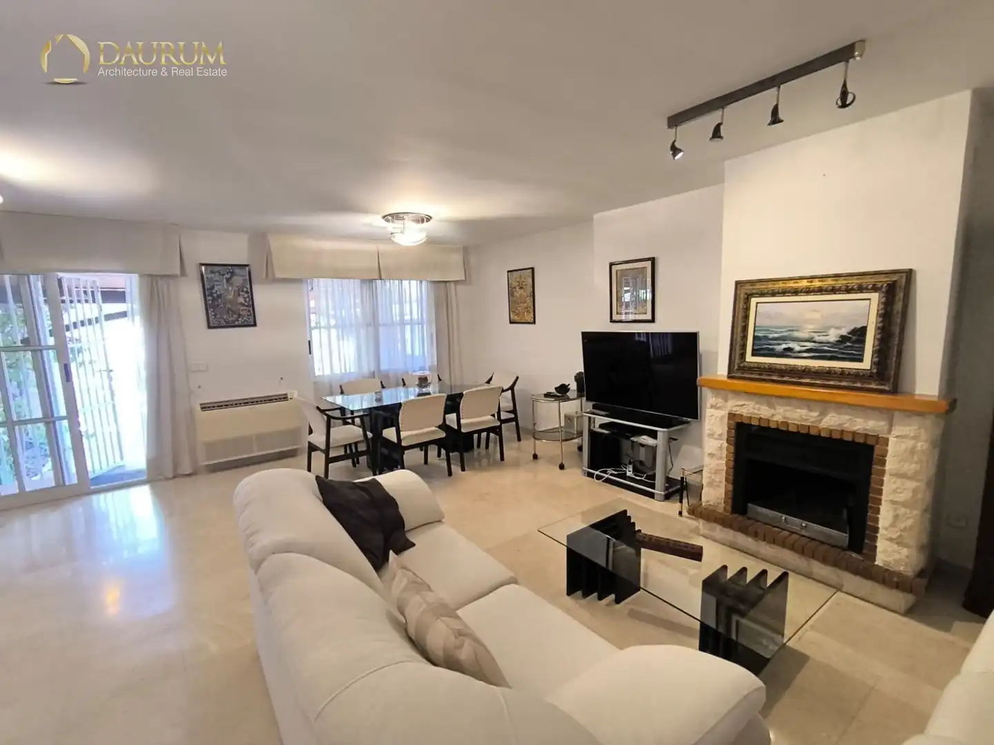Sala d'estar de Casa adosada en venda en Alicante / Alacant amb Aire condicionat, Terrassa i Traster