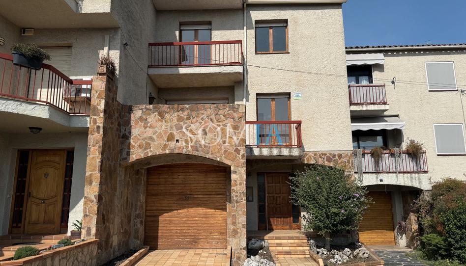 Foto 1 de Casa adosada en venda a Sant Celoni, Barcelona