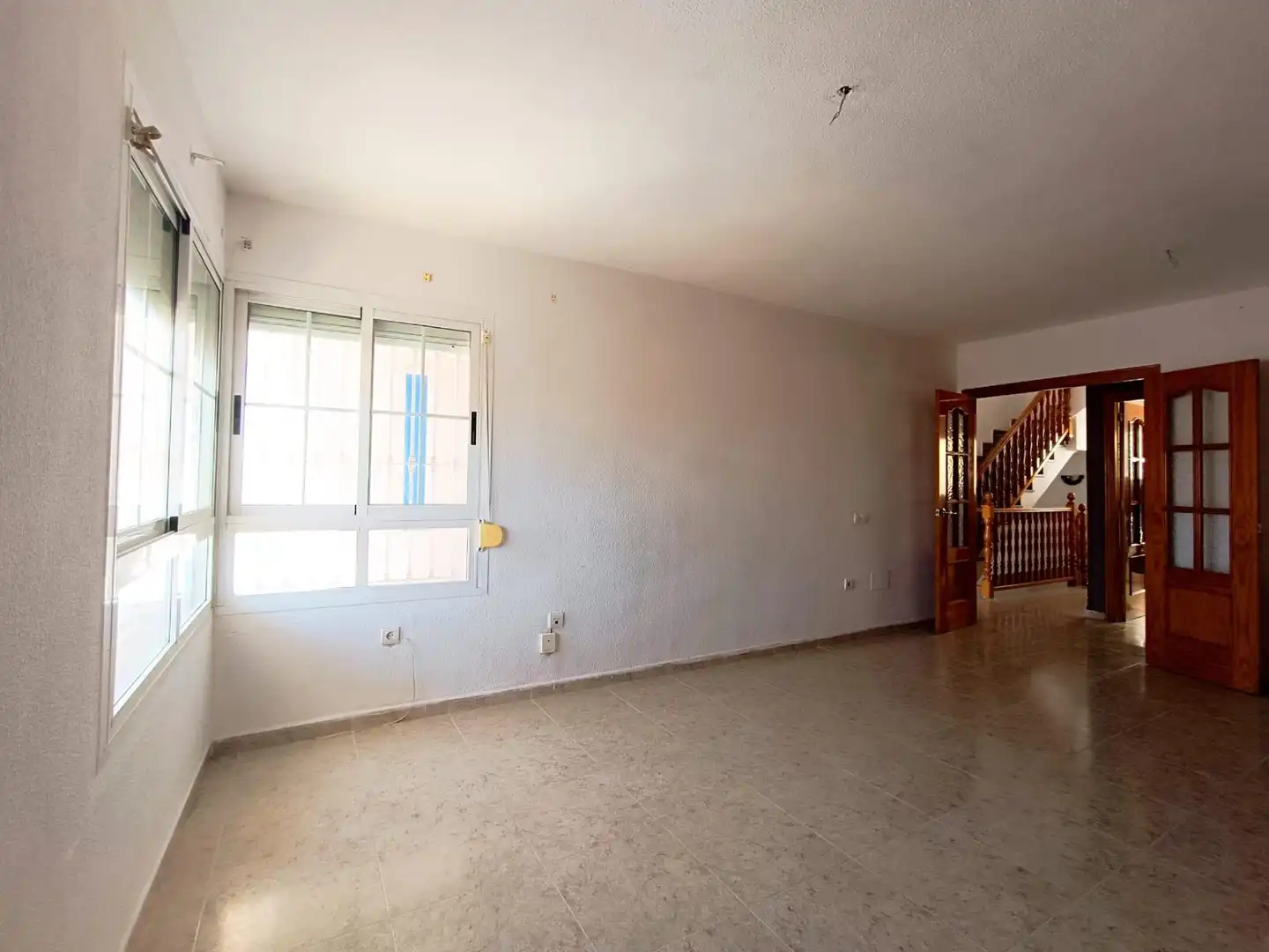 Sala d'estar de Casa o xalet en venda en Roquetas de Mar amb Terrassa, Balcó i Piscina comunitària