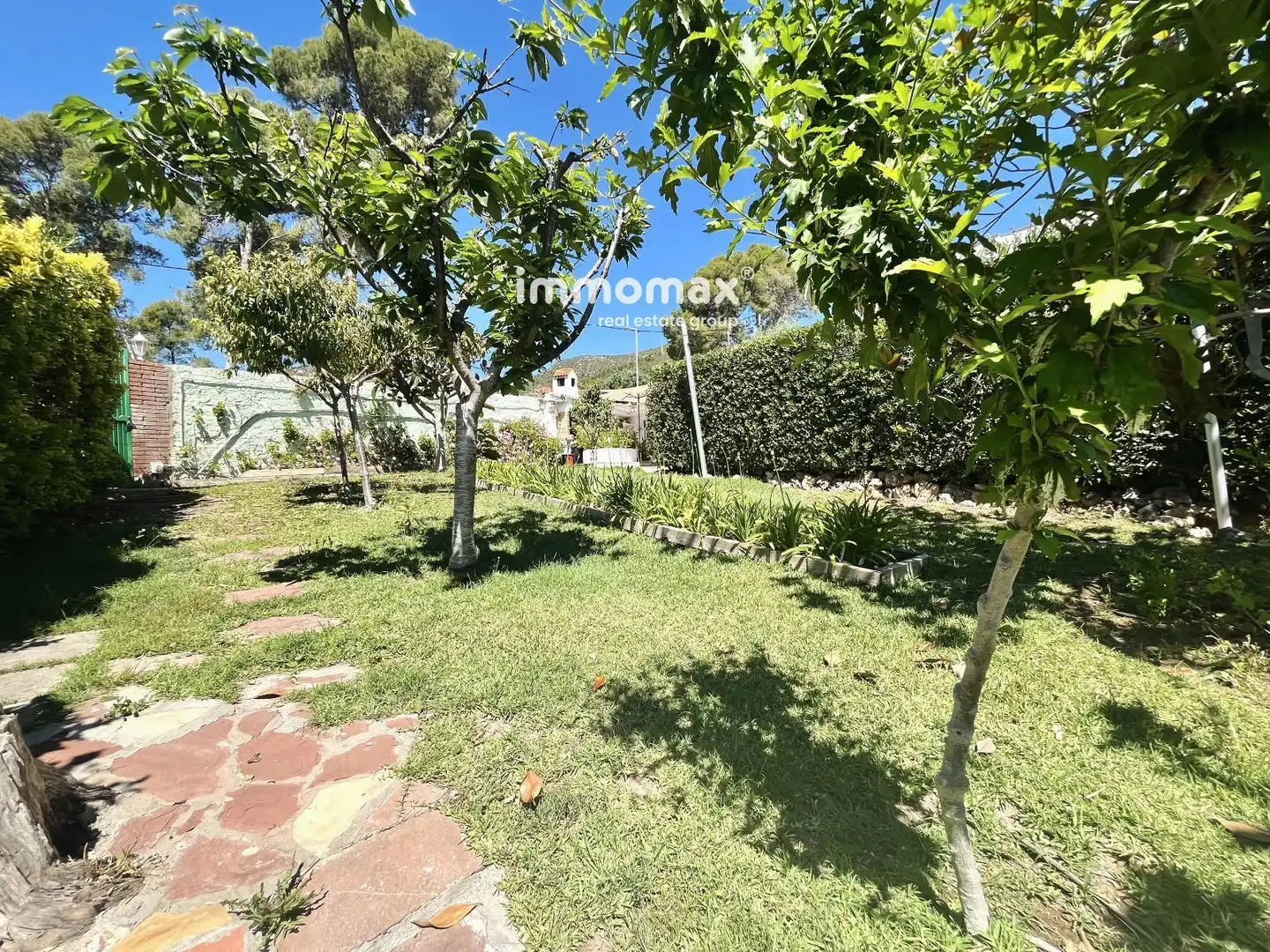 Jardí de Casa o xalet en venda en Castelldefels amb Aire condicionat, Terrassa i Traster