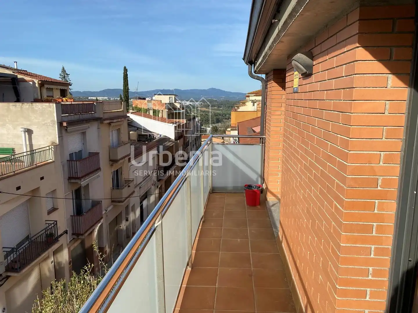 Terraza de Dúplex en venta en Gelida con Aire acondicionado, Terraza y Amueblado