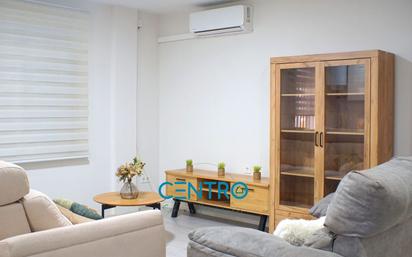 Living room of Flat for sale in Algeciras  with Storage room and Furnished