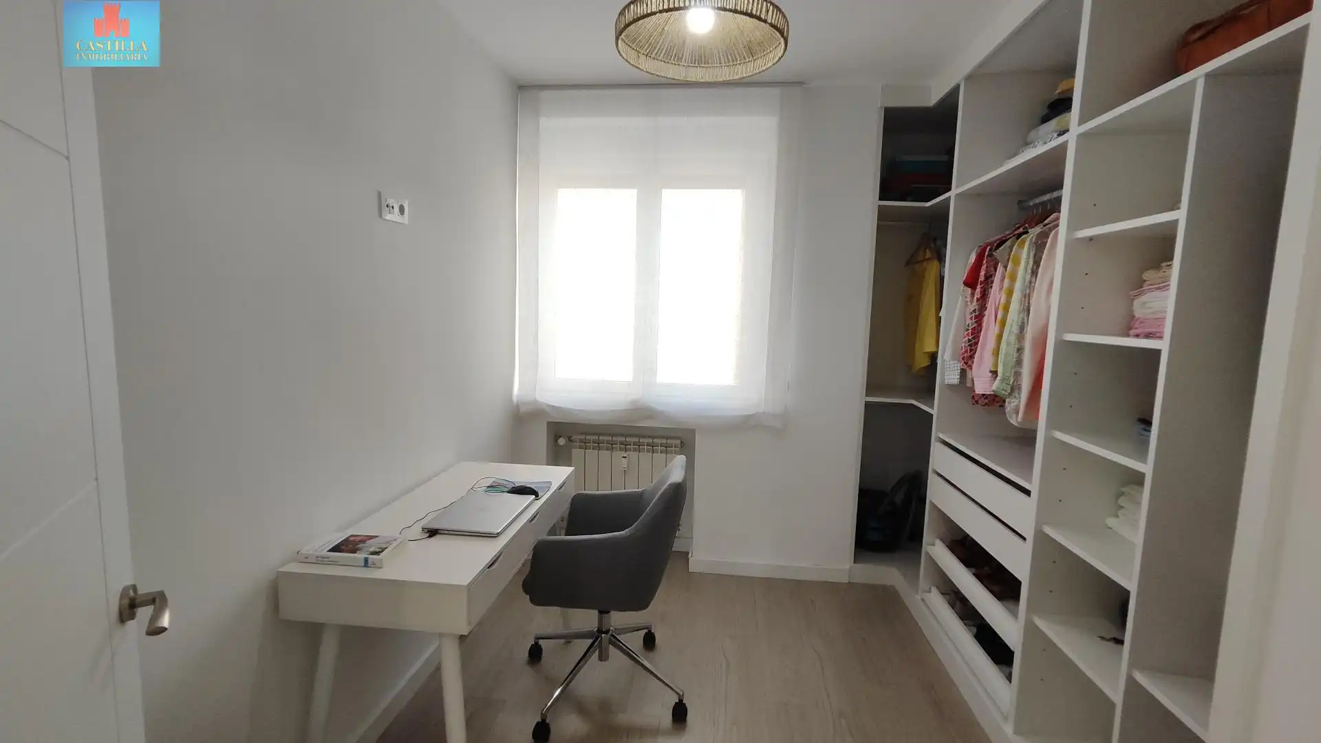 Habitación de Piso en venta en Ávila con Calefacción, Jardín privado y Terraza
