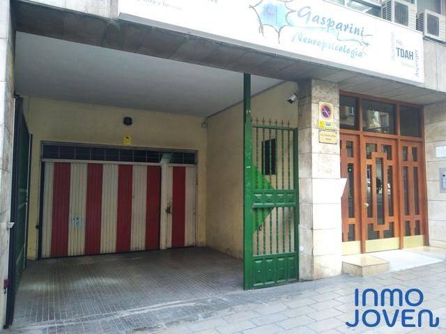 Garaje en Venta en Avinguda Benito Perez Galdos en Mercado