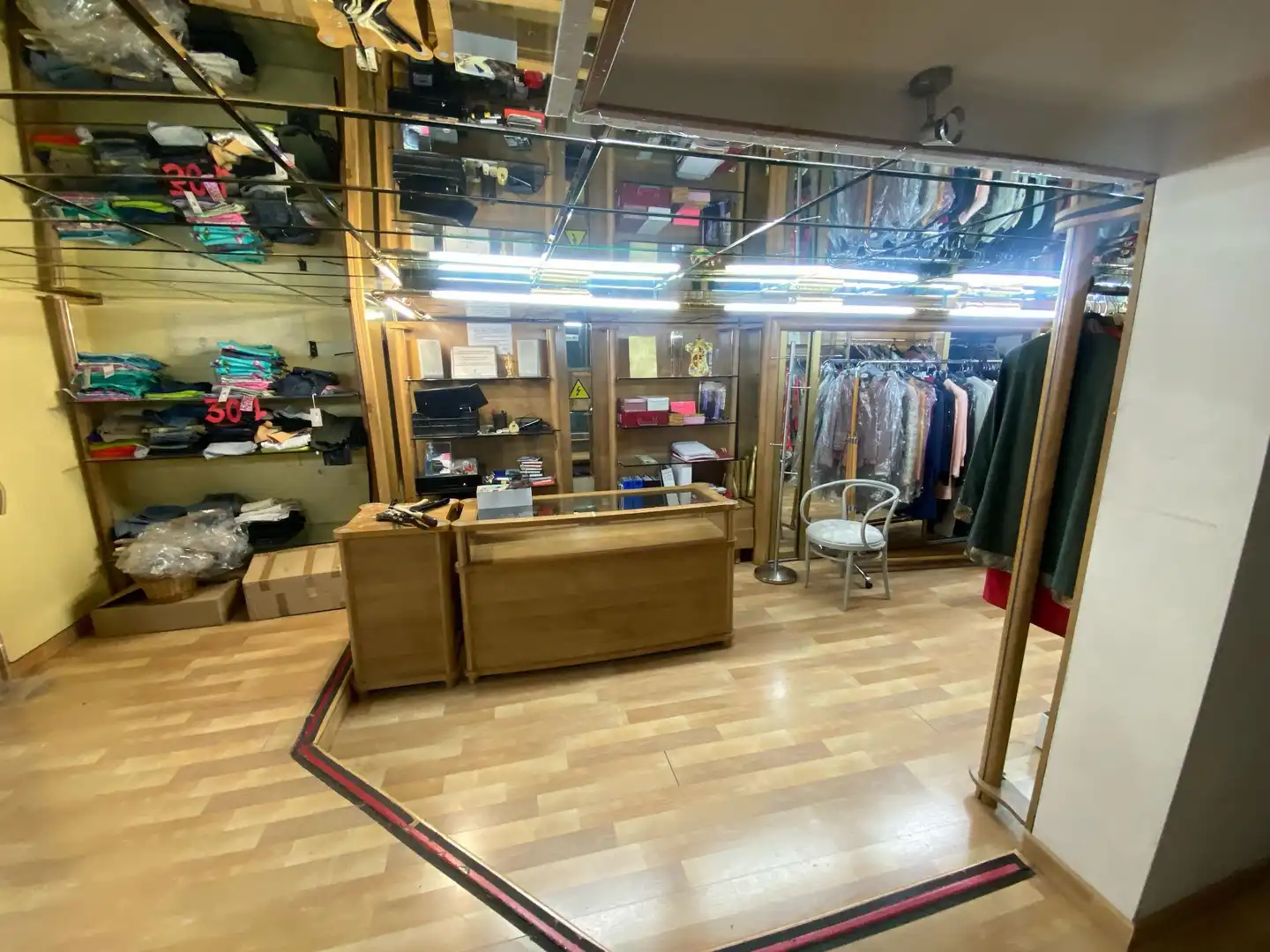 Local comercial en venda a Centro, imagen 2