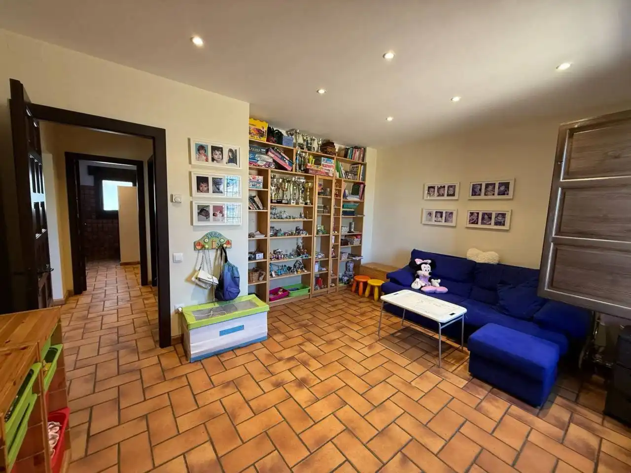 Sala d'estar de Casa o xalet en venda en Montornès del Vallès amb Calefacció, Jardí privat i Terrassa