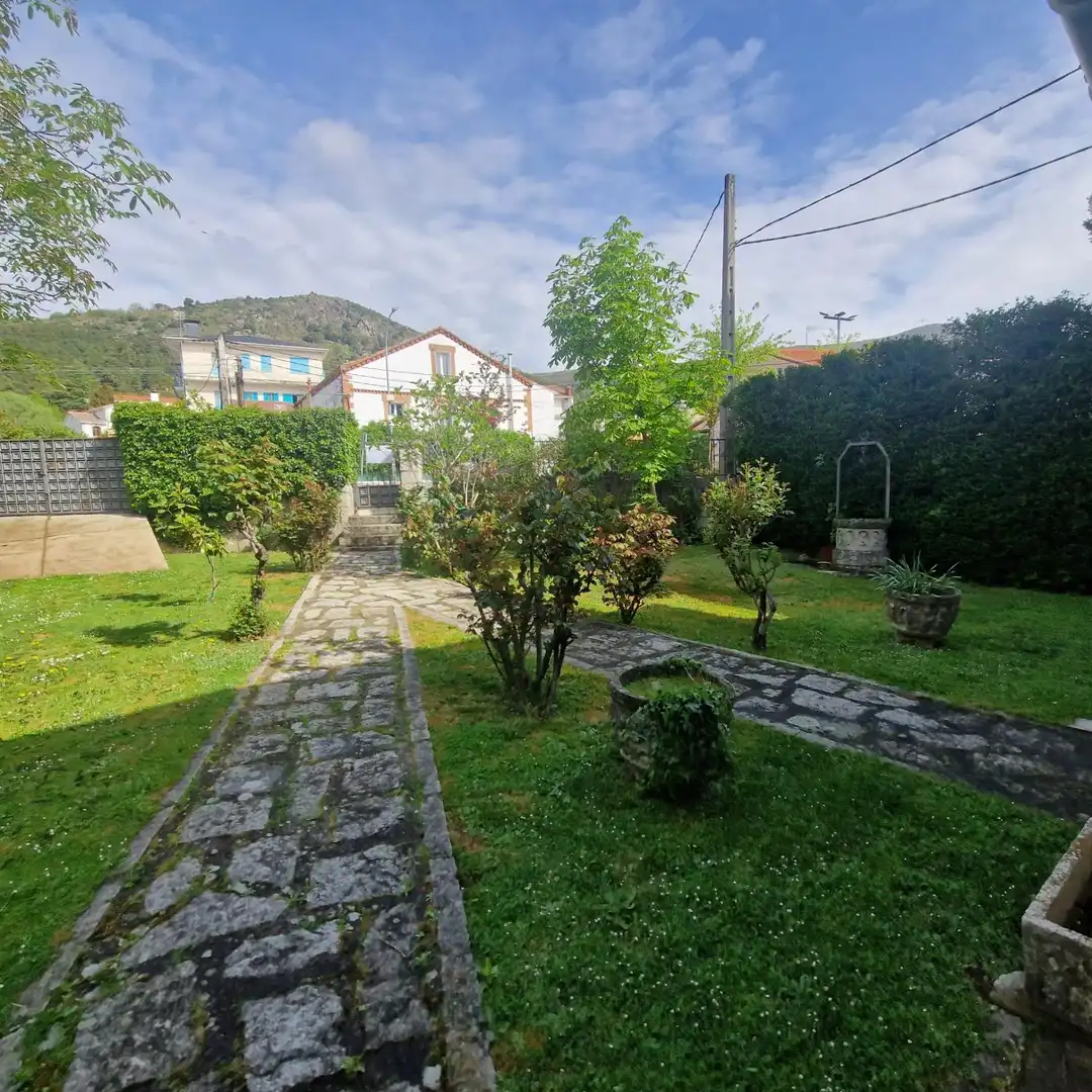 Jardí de Casa o xalet en venda en Bustarviejo amb Calefacció, Jardí privat i Balcó