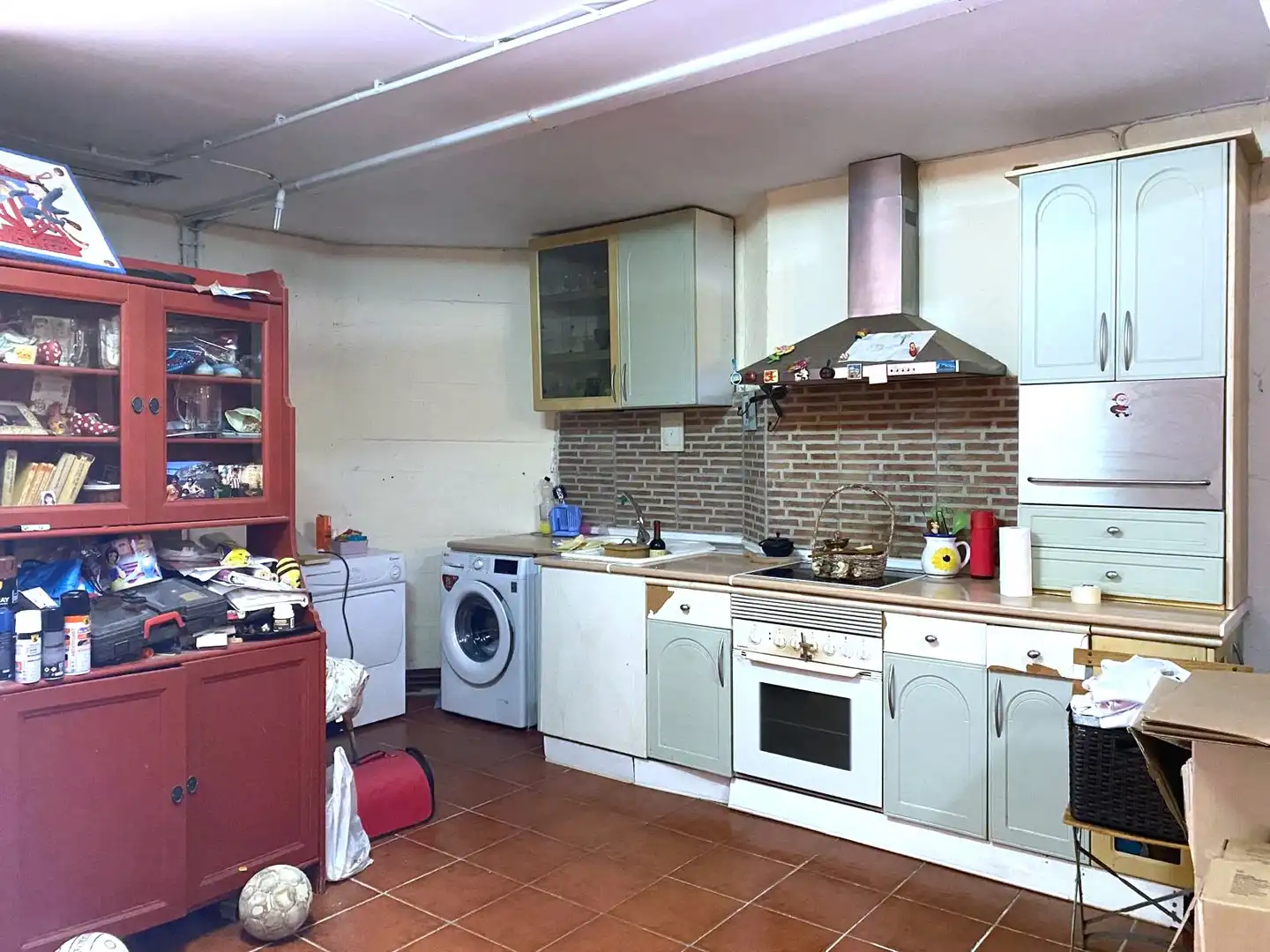 Kitchen of Detached homes for sale in Castro-Urdiales  with Heating, Private garden and Parquet flooring