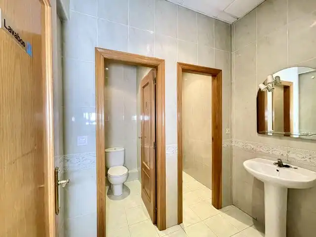 Local comercial de lloguer a Rodolfo Llopies, imagen 15