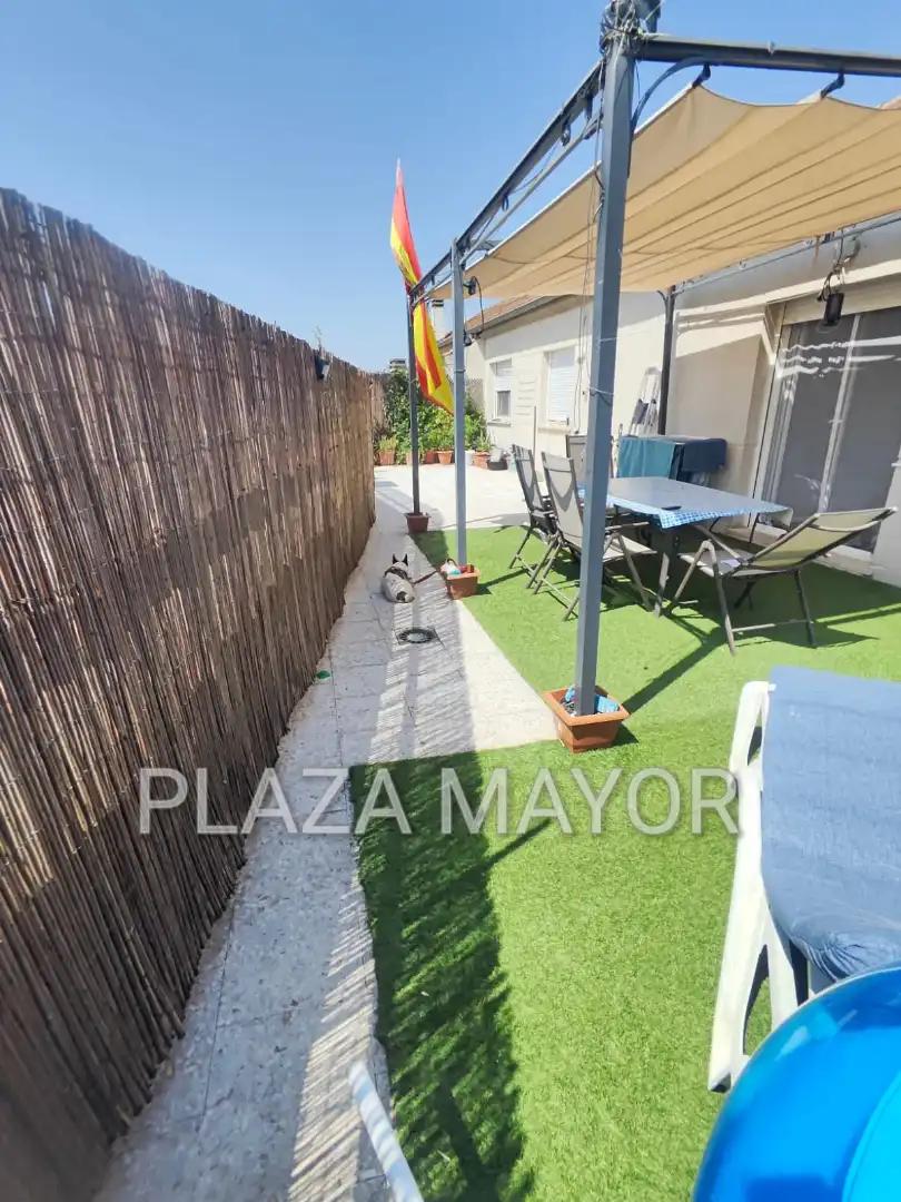 Àtic en venda en Villares de la Reina amb Calefacció, Parquet i Terrassa