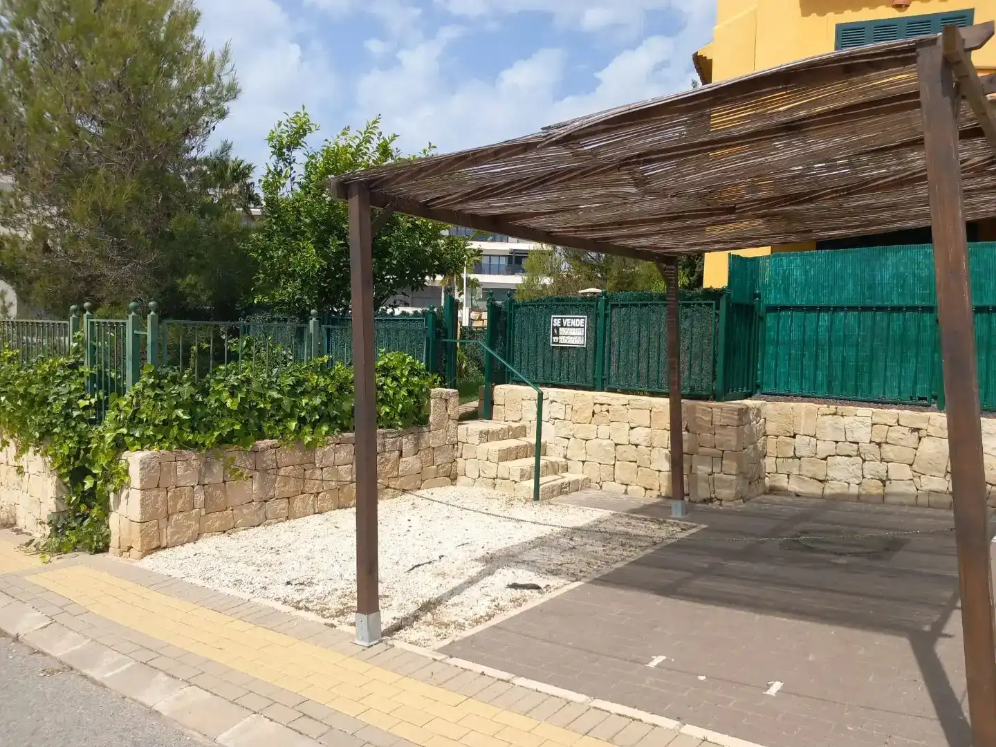 Aparcament de Pis en venda en Finestrat amb Aire condicionat, Piscina i Balcó